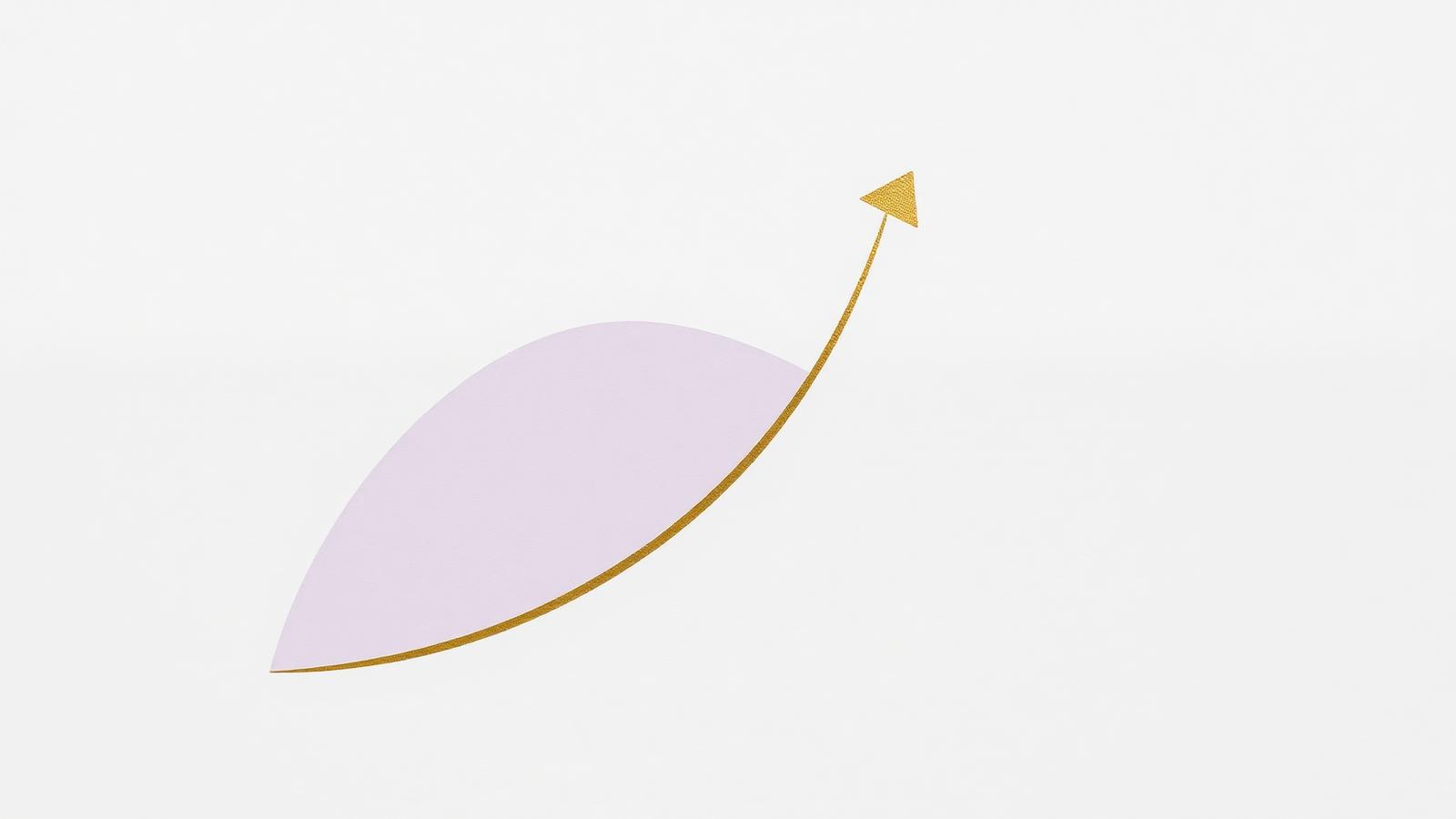 Rising gold curve over a lilac arc illustrating performance coaching